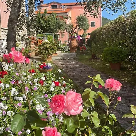 Annali - Shabby Style Nella Natura Semesterbostad La Spezia