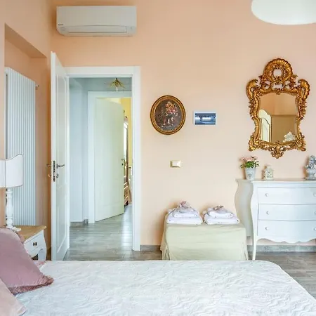 Annali - Shabby Style Nella Natura Semesterbostad La Spezia