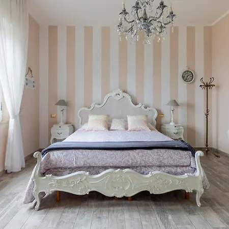 Annali - Shabby Style Nella Natura Semesterbostad