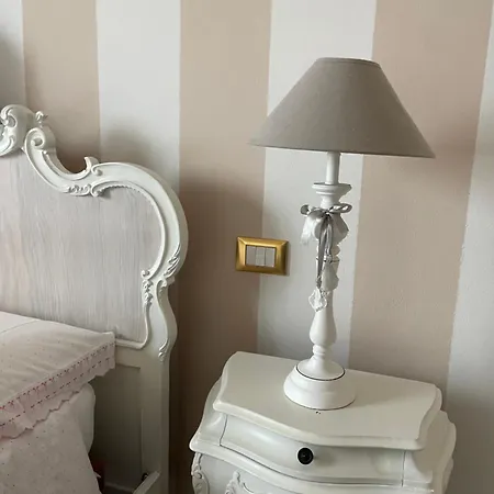 Annali - Shabby Style Nella Natura Semesterbostad *