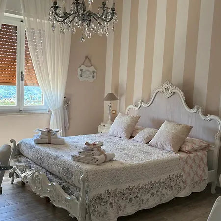 Annali - Shabby Style Nella Natura Semesterbostad *